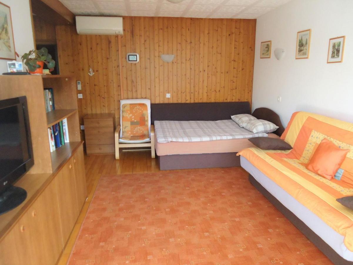 Apartma Gorjan โทลมิน ภายนอก รูปภาพ