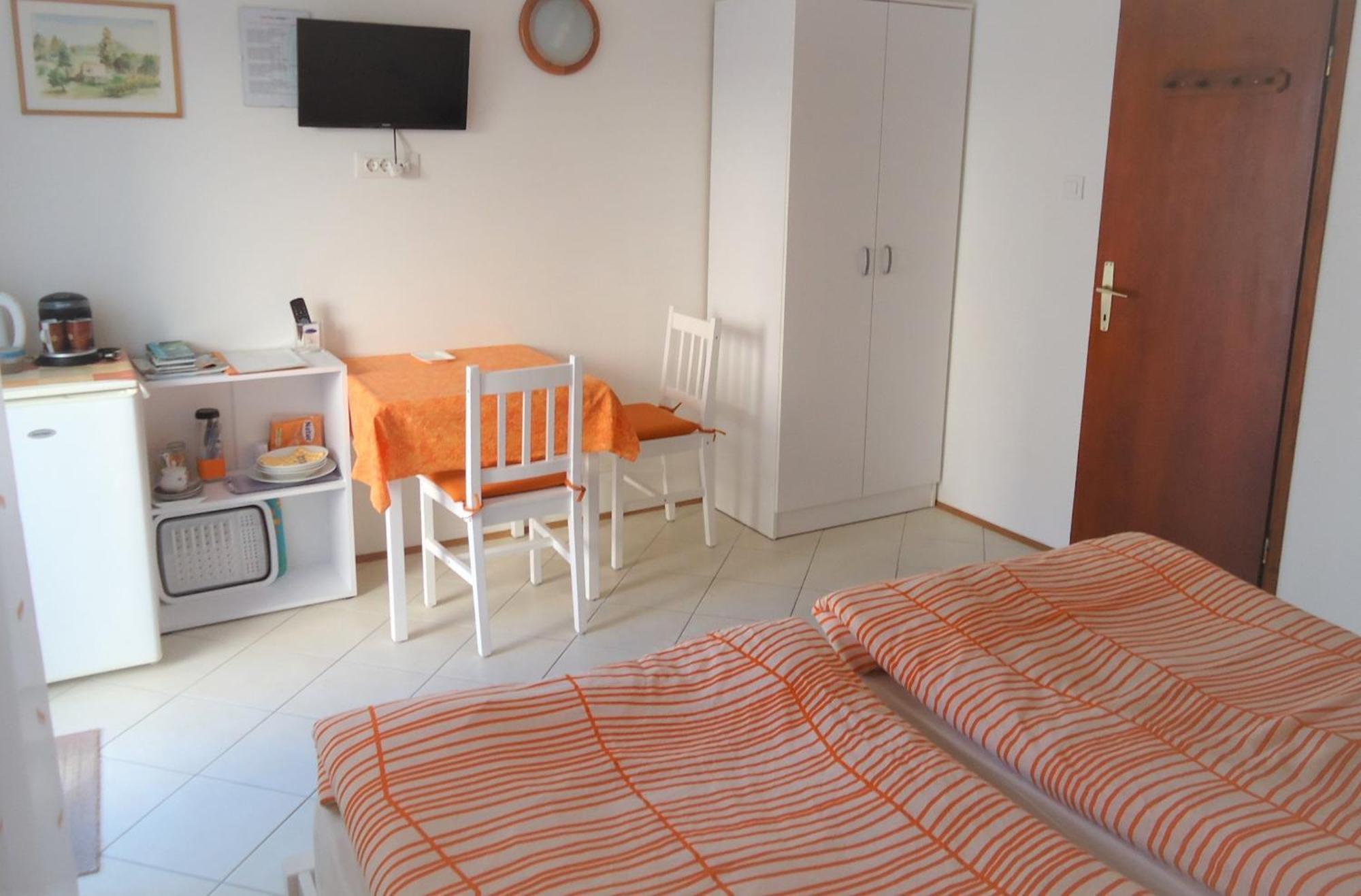 Apartma Gorjan โทลมิน ภายนอก รูปภาพ